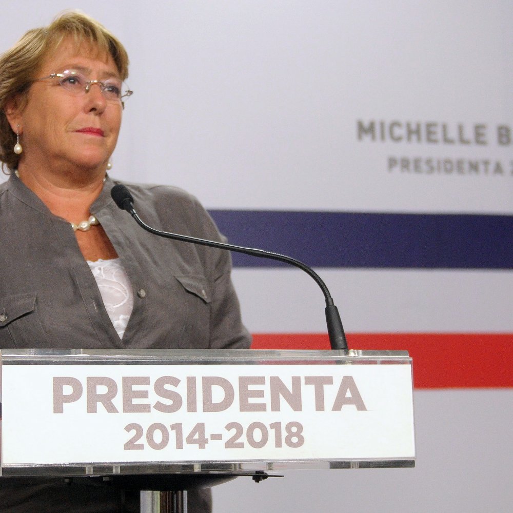 Jefa de prensa de Bachelet: Es falso que la subsecretaria de FF.AA. no asumirá el cargo