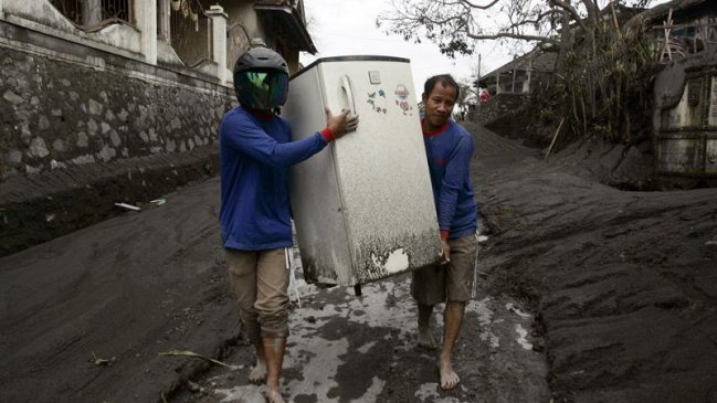 Al menos 11 muertos tras alud en Indonesia