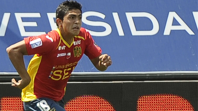 Dagoberto Currimilla retomará la titularidad en choque de U. Española con Botafogo