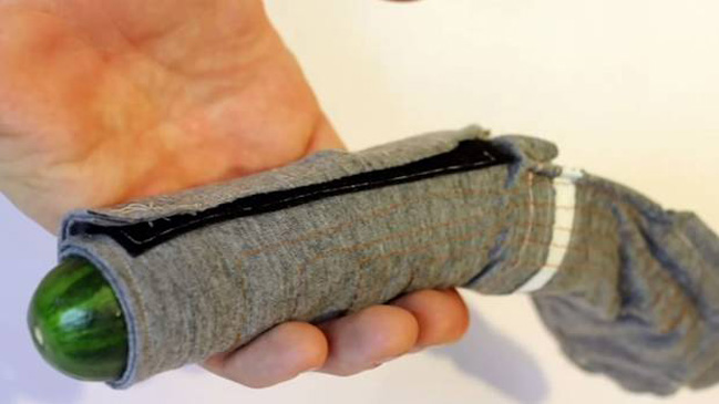 Inventan preservativo digital que genera placer con impulsos eléctricos