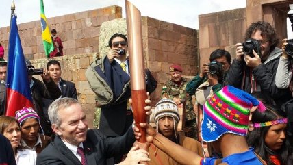  Ruiz-Tagle encendió la antorcha de Santiago 2014  