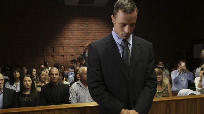 Twitter de Pistorius sobre su juicio atrae a casi 25.000 seguidores en tres días