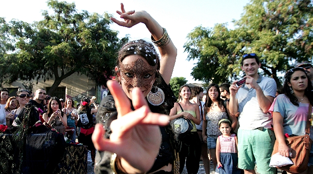 Vivir en zonas multiétnicas ayuda a ser menos racista, según estudio