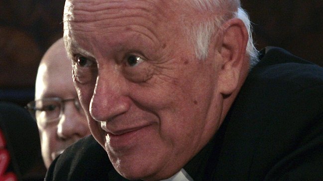 Ricardo Ezzati volvió a Chile en medio de cuestionamientos a Karadima