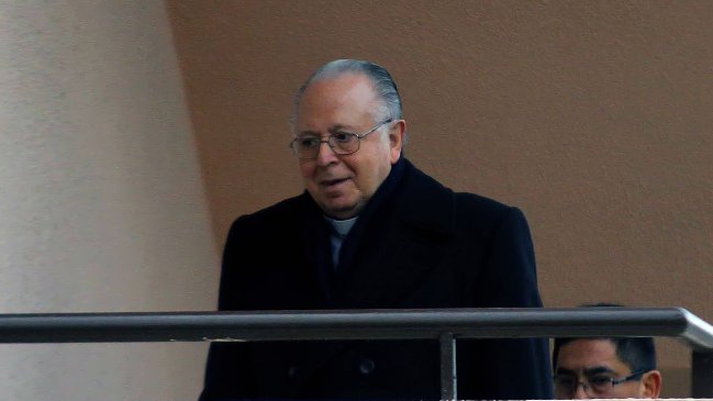 Víctimas de Karadima rechazaron acuerdo del Arzobispado