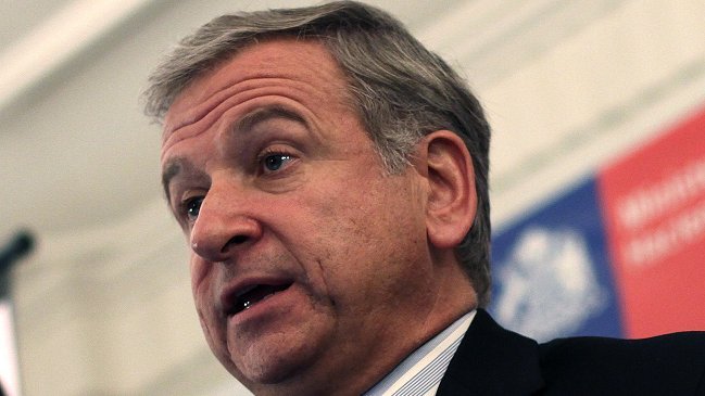 Ffrench-Davis replica al ministro de Hacienda: 