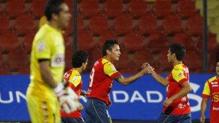 Gustavo Canales puso en ventaja a U. Española en el clásico de colonia