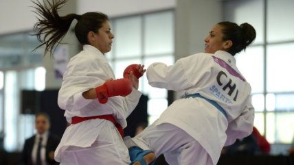  Lorena Salamanca logró notable triunfo en karate  