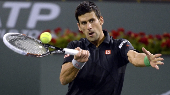 Novak Djokovic avanzó sin problemas a la tercera ronda en Indian Wells