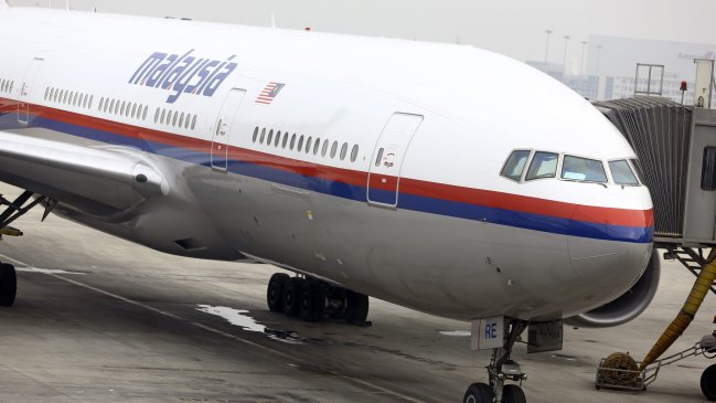 Equipos de rescate extienden zona de búsqueda del avión de Malaysia Airlines
