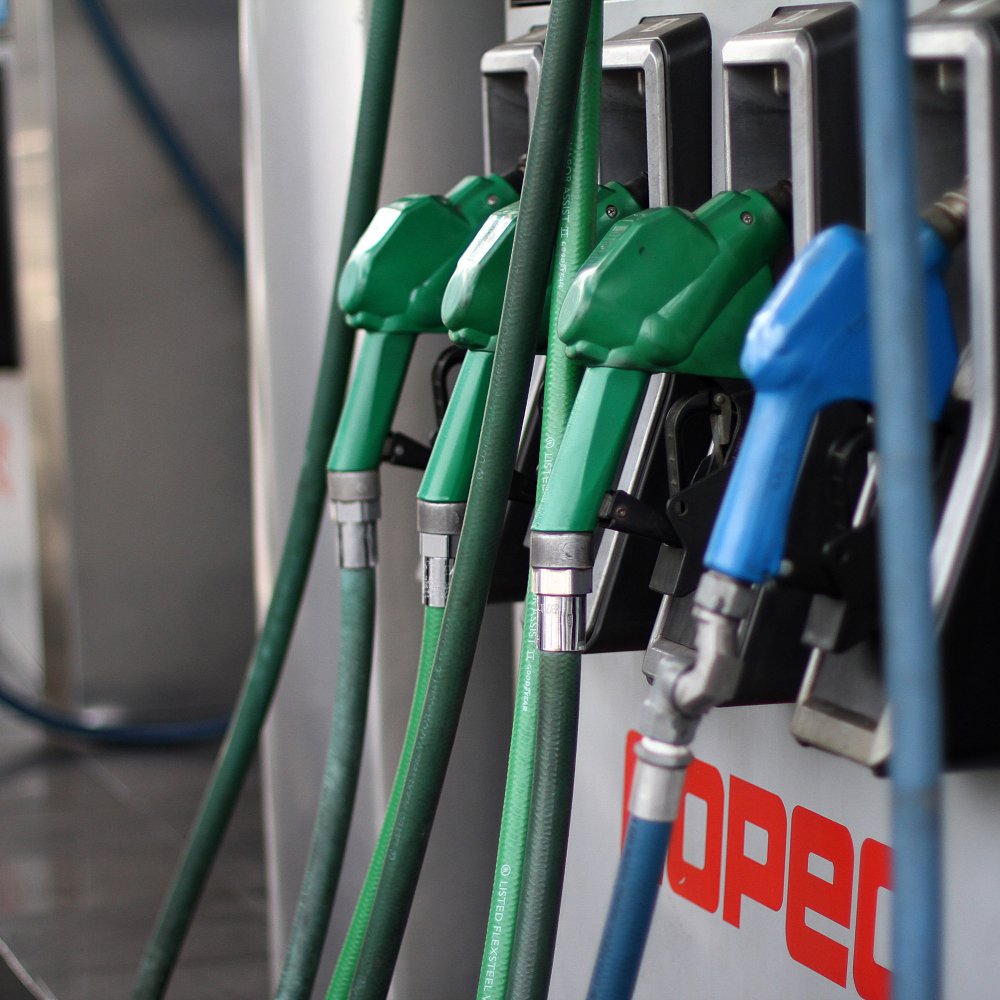 ENAP: Bencinas subirán hasta 17 pesos este jueves