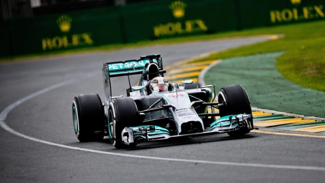 Lewis Hamilton marcó el mejor tiempo en la clasificación del Gran Premio de Australia