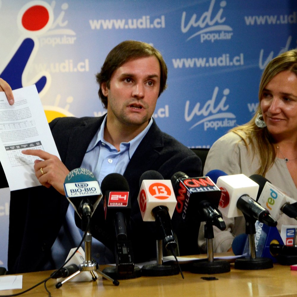 UDI acusa que a la Presidenta Bachelet 