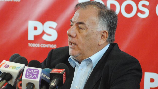 Andrade emplazó a ex Presidente Piñera por fideicomiso 