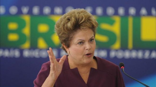 Dilma Rousseff juramentó a seis nuevos ministros de su gabinete