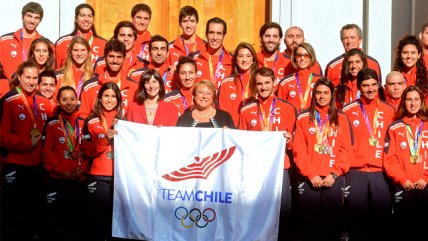   Medallistas chilenos en Santiago 2014 fueron recibidos por la Presidenta Bachelet 