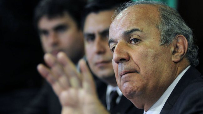 Ex ministro respondió acusaciones del nuevo Gobierno por HidroAysén