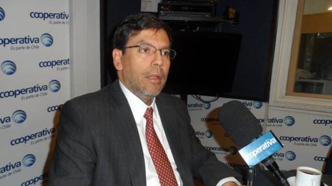 Gobierno no vislumbra eliminar el impuesto específico a los combustibles