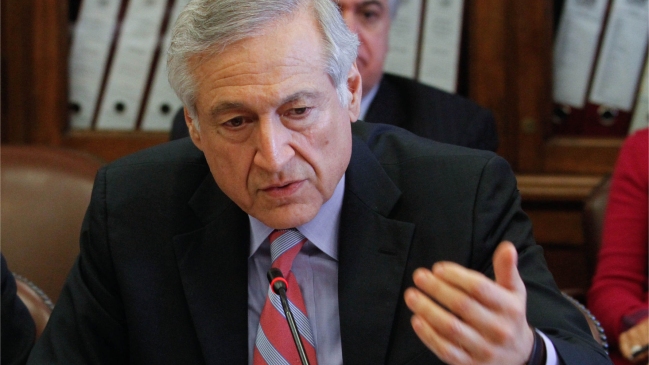 Canciller Muñoz viaja a Holanda para reunirse con presidente de la CIJ