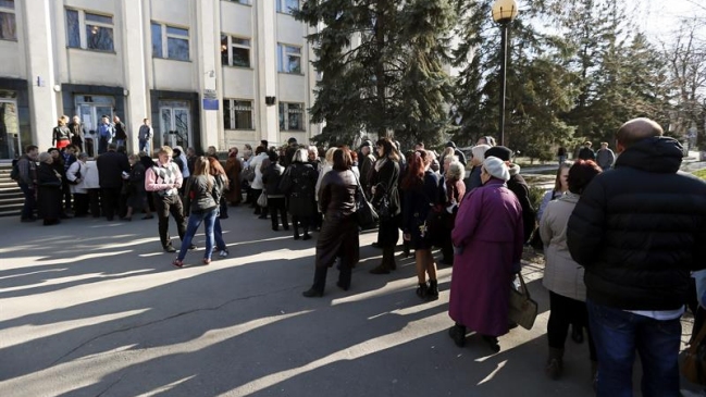 Acuerdan envío de una misión de 100 observadores a Ucrania