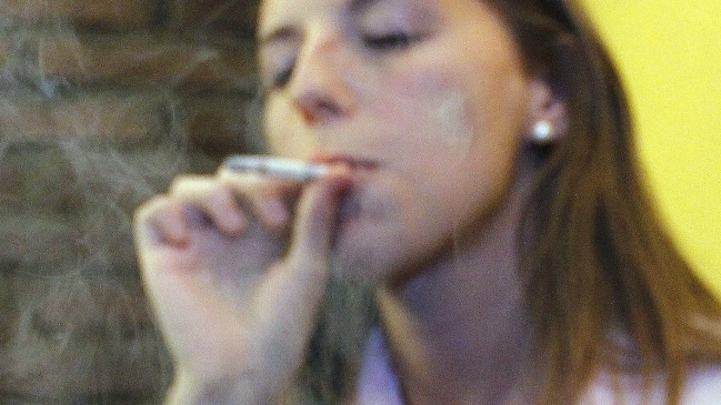 Estudio refuta que los cigarrillos electrónicos ayuden a dejar de fumar