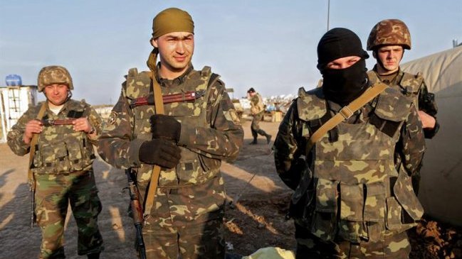 Ministro de Defensa de Ucrania renunció tras repliegue militar en Crimea