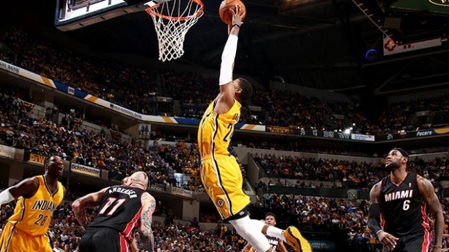 Indiana se afianzó como líder del Este con triunfo ante Miami
