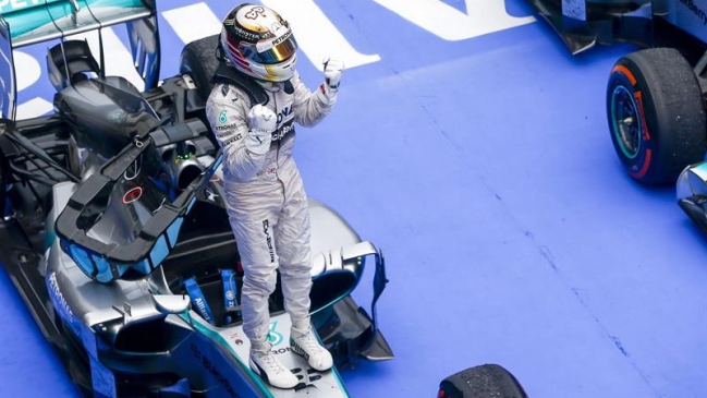 Lewis Hamilton se adjudicó el Gran Premio de Malasia