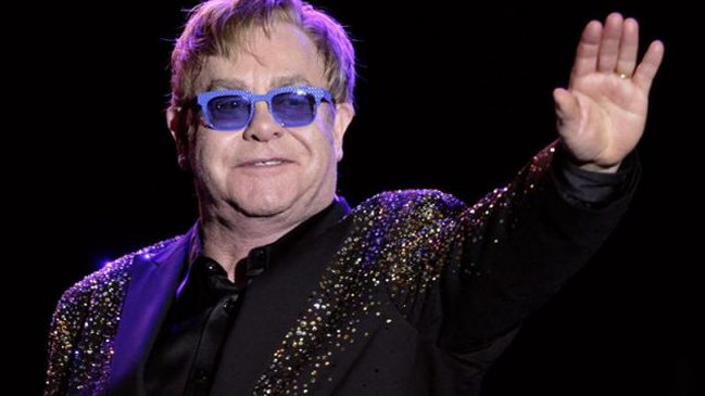 Elton John se casará en mayo con su pareja David Furnish