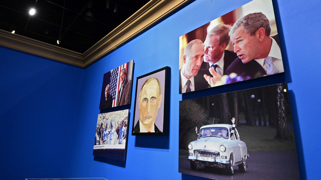  George W. Bush retrata a Putin y Aznar en su debut como pintor  