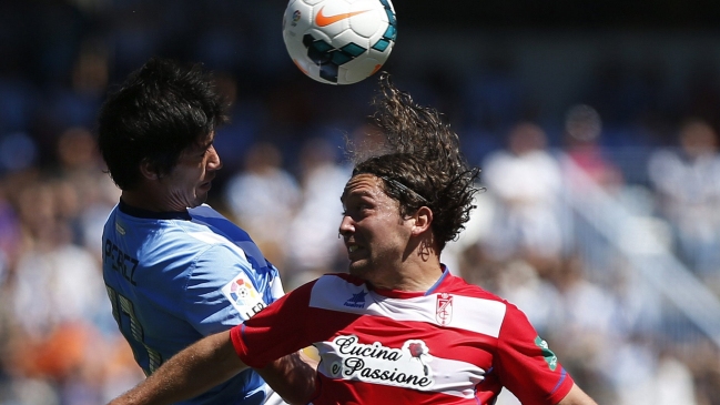 Málaga vapuleó a Granada que tuvo en cancha a Manuel Iturra