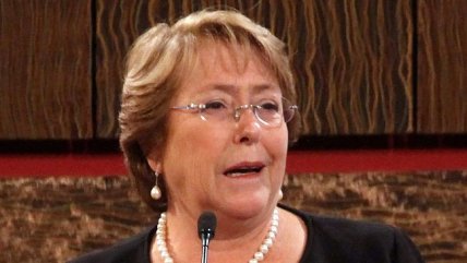  Bachelet evalúa asistir al Chile-Australia en el Mundial  