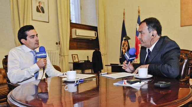 Peñailillo responde a la UDI por reforma tributaria: 