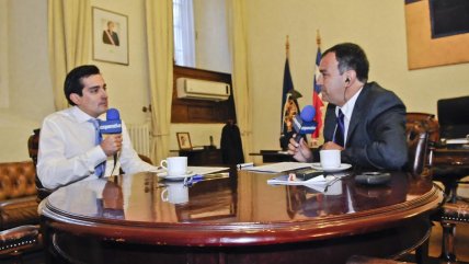   Peñailillo responde a la UDI por reforma tributaria: Parece la Guerra Fría 