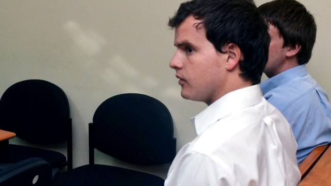 Defensa de Larraín dijo que no hubo arreglo monetario: Sólo fue un contacto humano