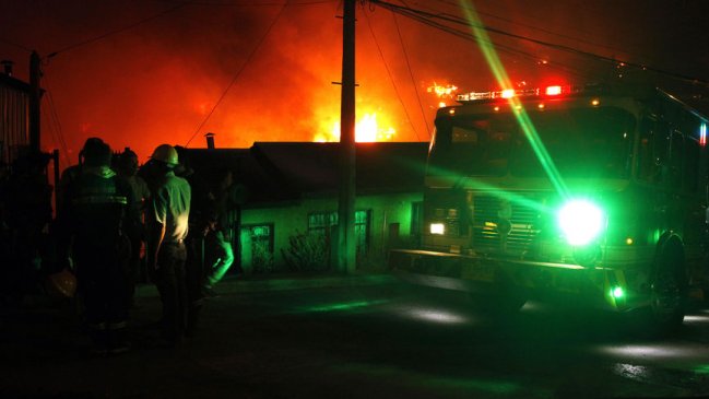 Conaf por incendio en Valparaíso: 