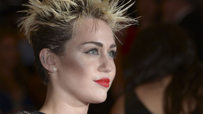 Hospitalizan a Miley Cyrus por 