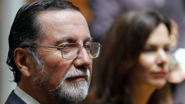 Contraloría: Irregularidades en fundaciones de facultades de la Universidad de Chile