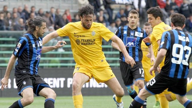 Carlos Carmona sufrió una nueva caída con Atalanta en la liga italiana