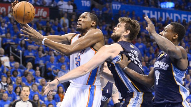 Oklahoma City Thunder arrancó con un triunfo en los play-off de la mano de Kevin Durant