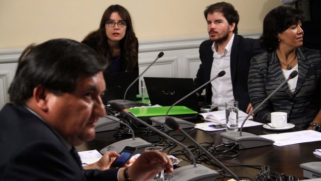 Rector de U. Andrés Bello no asistió a sesión especial parlamentaria