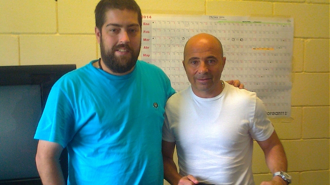 Jorge Sampaoli visitó al líder del grupo Callejeros en el penal de Ezeiza