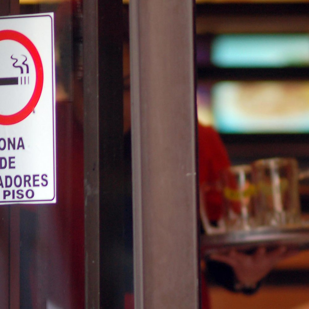 Ministro de Hacienda confirmó aumento de impuesto al tabaco