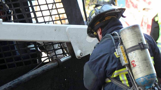 Emergencia química movilizó a Bomberos en Quinta Normal