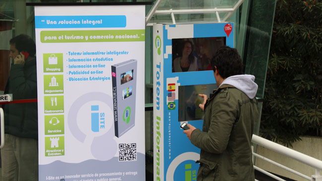 Presentan tótems informativos en distintos puntos de Santiago