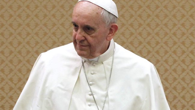 La petición de un senador UDI al Papa Francisco