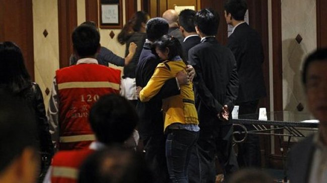 Malaysia Airlines dejará de pagar hoteles a los familiares de las víctimas