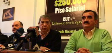 Economista de la Fundación Sol estima que nuevo salario ético es de 310 mil pesos