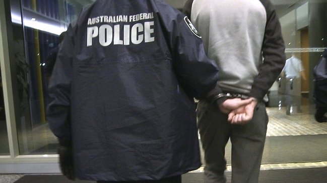 Australia: Hombre violó y mató a su hijastra de dos años