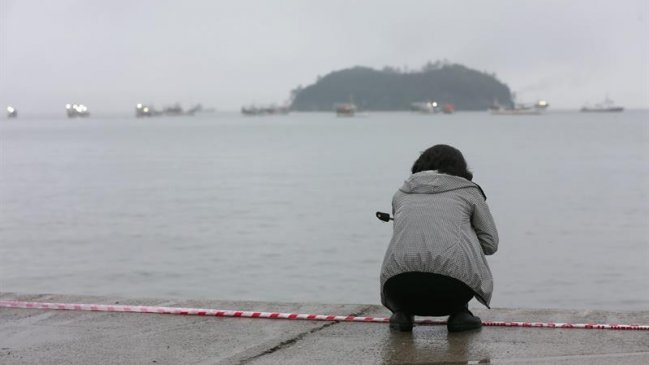 Corea del Sur: Viento complica rescate de los cuerpos desde ferry hundido